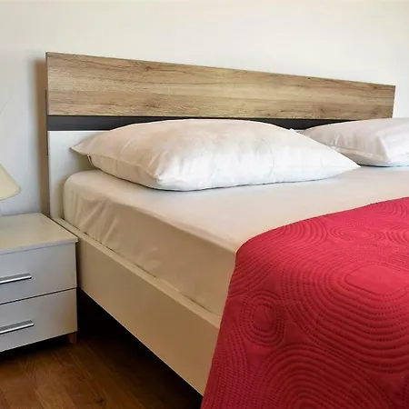 Appartamento Ziza With Rab City View
