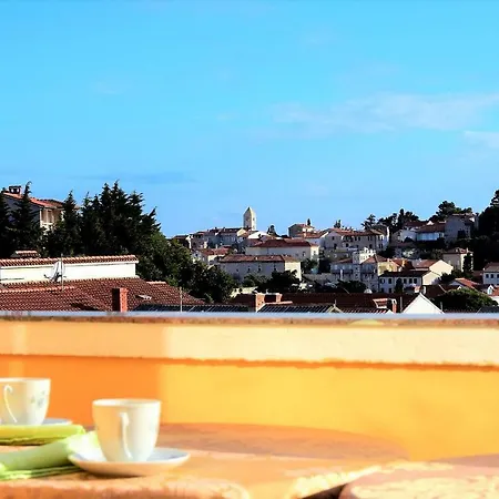Appartamento Ziza With Rab City View